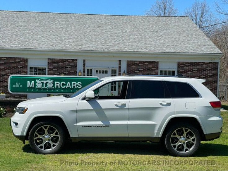 Thumbnail Photo undefined for 2018 Jeep Grand Cherokee